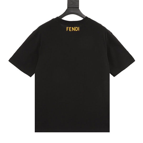 フェンディ バッグ バグズ ロゴ コットン Tシャツ 偽物 fez75000